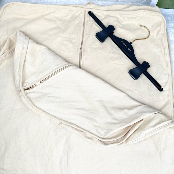 Louis Vuitton Large Size Garment Cloth Travel Bag with Hanger - Picture 3 of 3